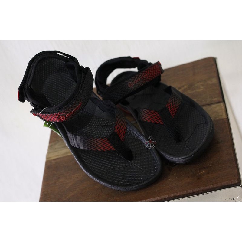SANDAL ONTOP RAYA