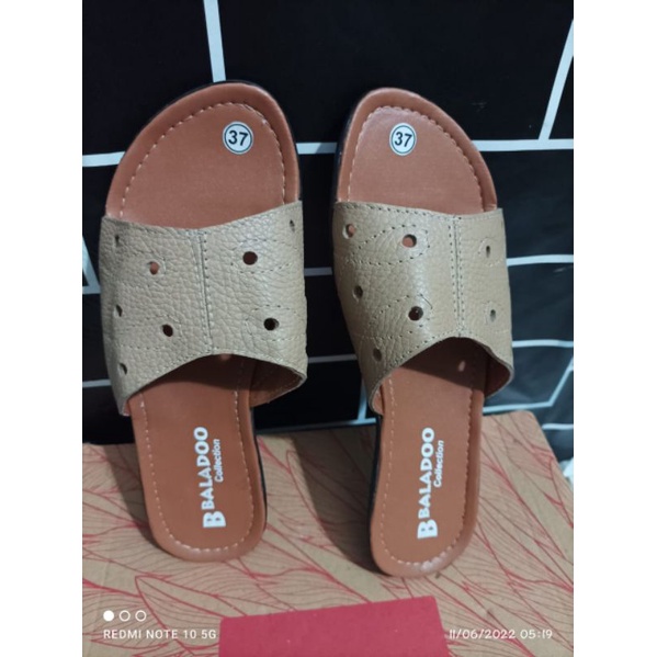 SENDAL BONET KULIT SENDAL CIBADUYUT