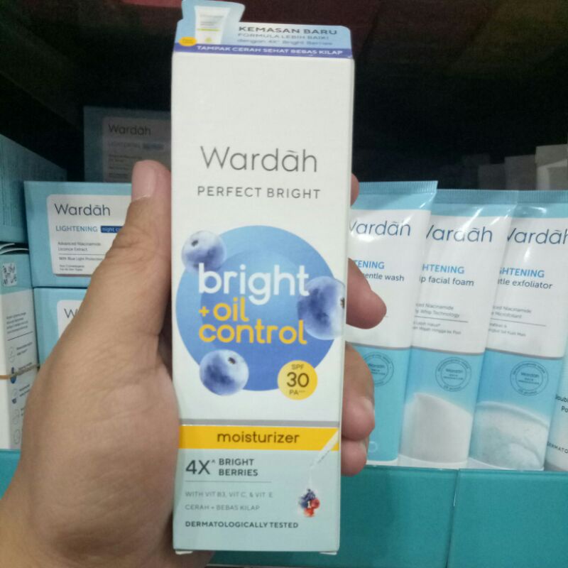 Wardah Perfect Bright Oil Control Moisturizer SPF30 20ml