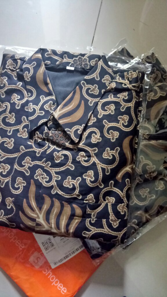 Kemeja Batik Pria Lengan Panjang Pendek Baju Batik Pria Lengan Panjang Pendek Batik Solo