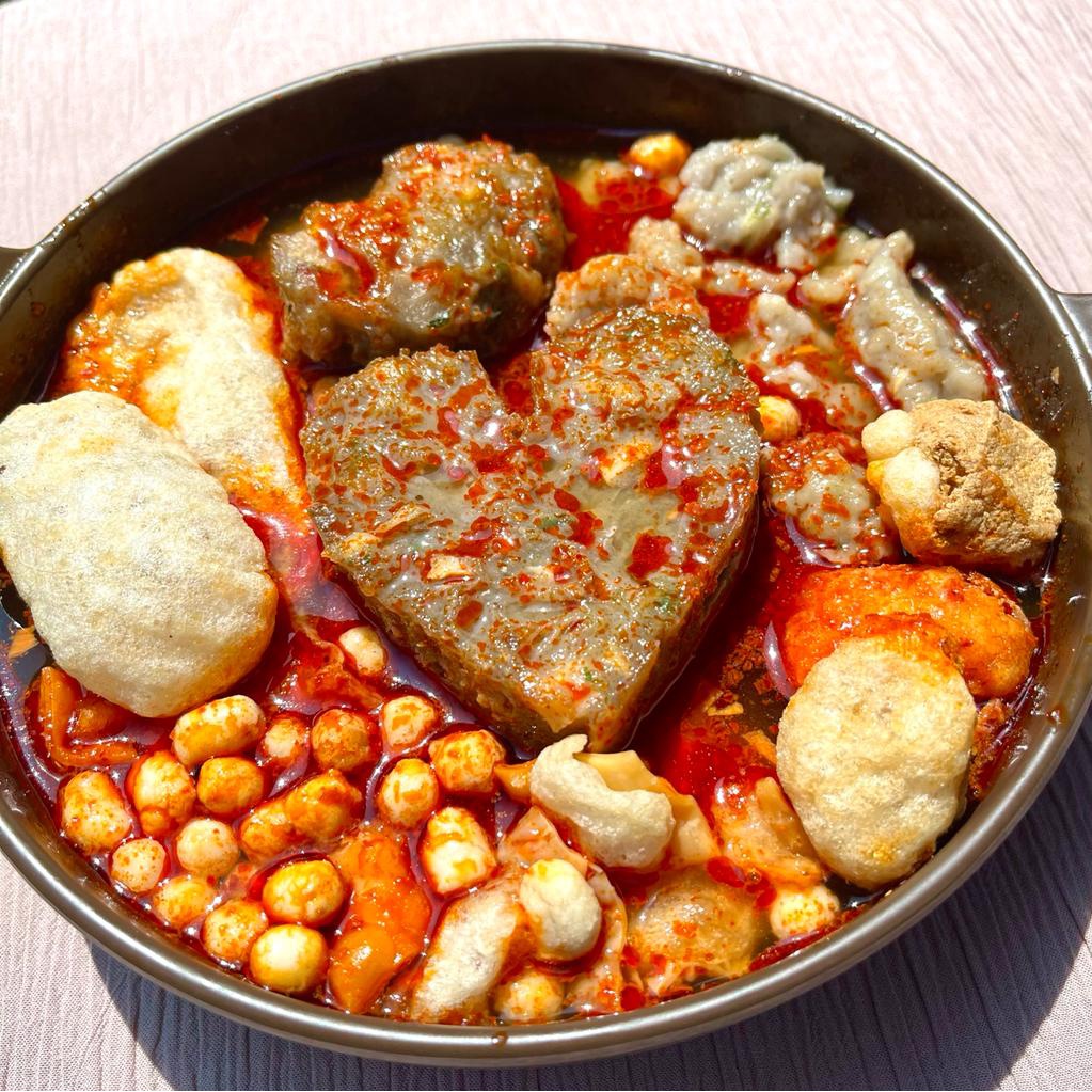 

Dapur Seuhah - Bocirat Bucin Jumbo ( isi Cincang Sapi )
