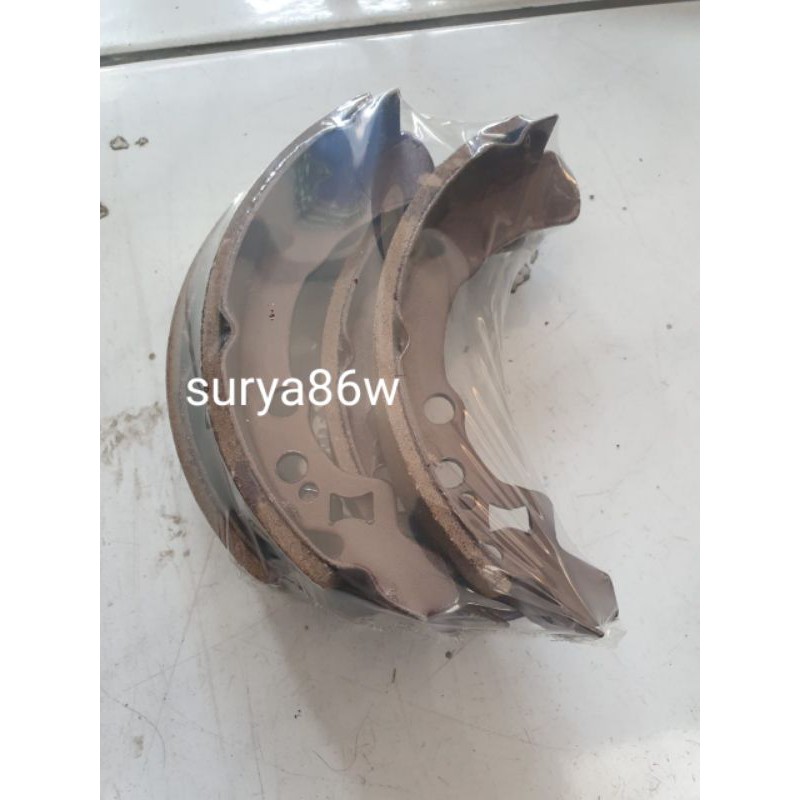 brake shoe s75 /hijet 1000/ s88 /espass '83-86 sepatu rem kampas rem belakang