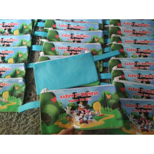 

Souvenir Tempat pensil