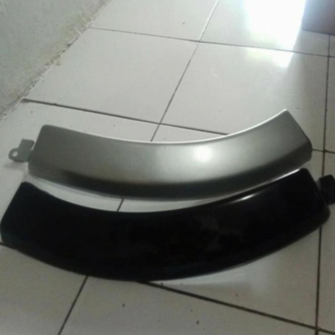 Over Fender Rush Terios Lama