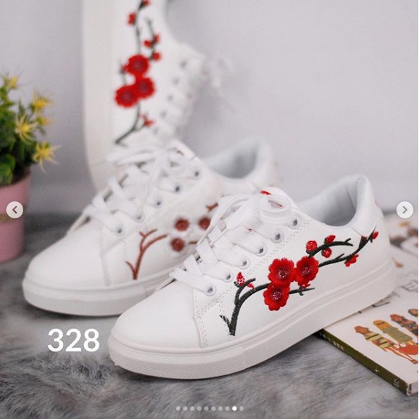 Sneakers 328