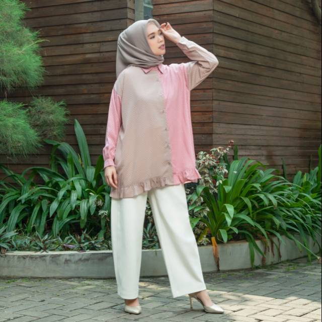 Blus/blus atasan wanita/atasan/baju/baju hijab/baju hijabers/baju hijab Bandung/kemeja/halika