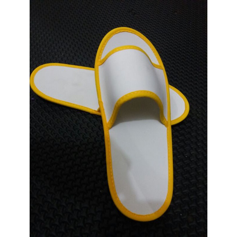 slippers #sandal lantai #sandal hotel# bahan sepon 4ml /list kuning