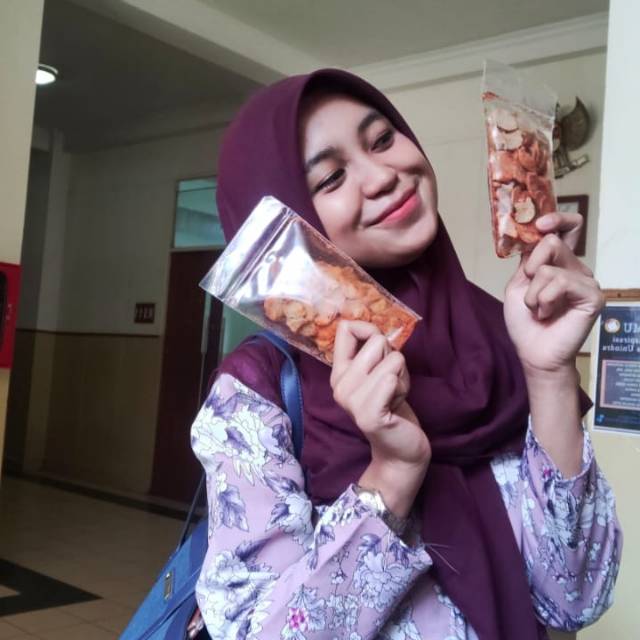 

Kripik basreng pedas