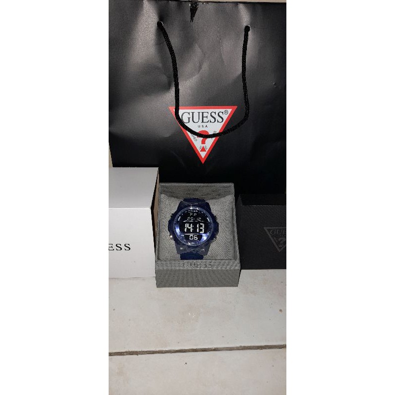JAM TANGAN PRIA GUESS ORIGINAL 100%