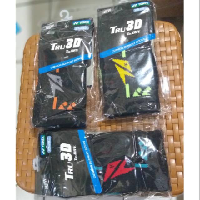 Kaos kaki yonex import
