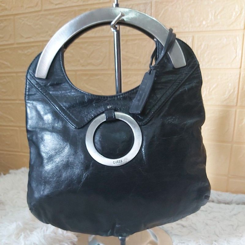 Handbag / tas pesta kulit Guess