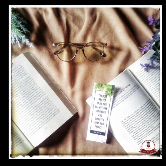 

BOOKMARK KARAKTER/PEMBATAS BUKU