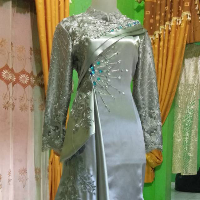 Gaun pesta butik FenKu