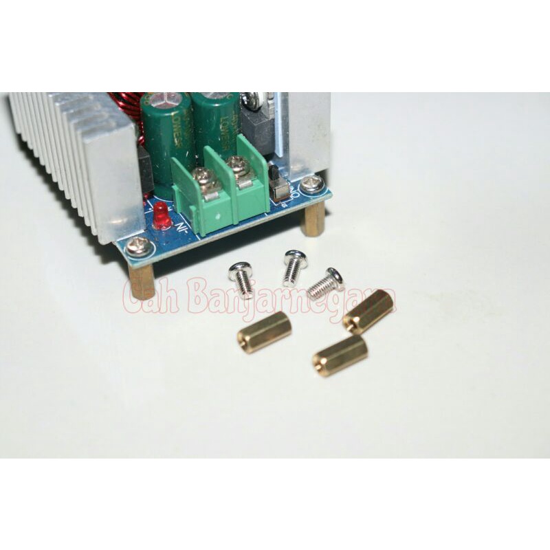 Spacer pcb dengan baut kaki pcb