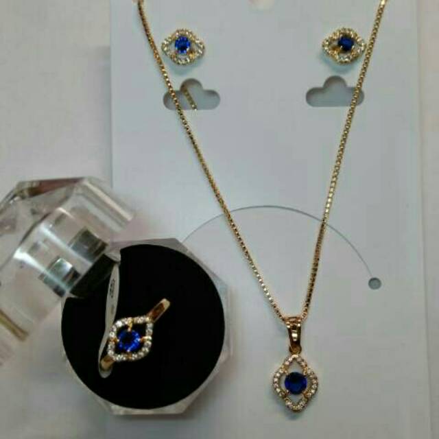 Set Kalung liontin, Anting tusuk, Cincin emas permata imitasi Free box cantik