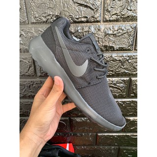 sepatu nike roshe run original