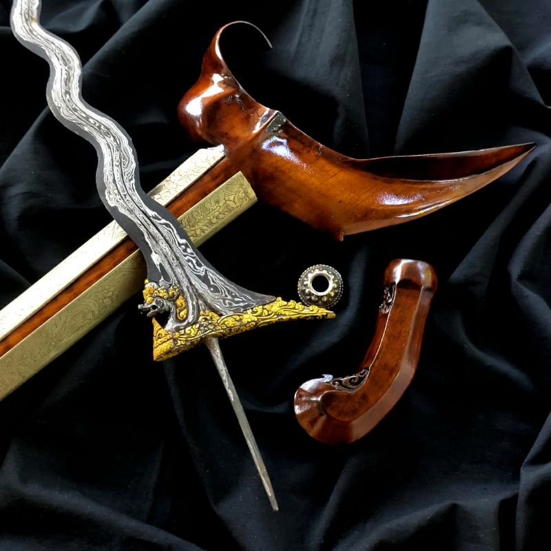 Keris Nogo Rojo Luk 13 Kinatah Emas Tangguh Mataram Gagah Istimewa