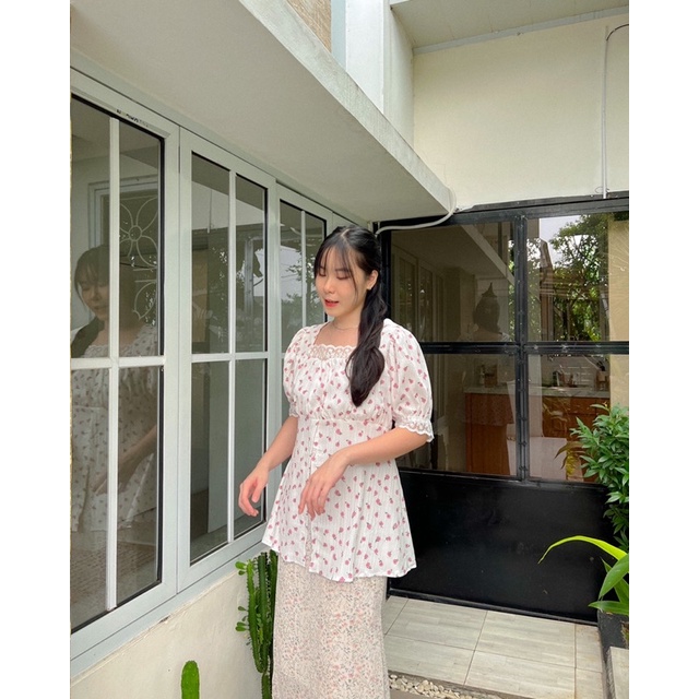 KANON - Yoshimi Crinkle Floral Blouse - Blouse pantai / musim panas vintage motif bunga crinkle korean look