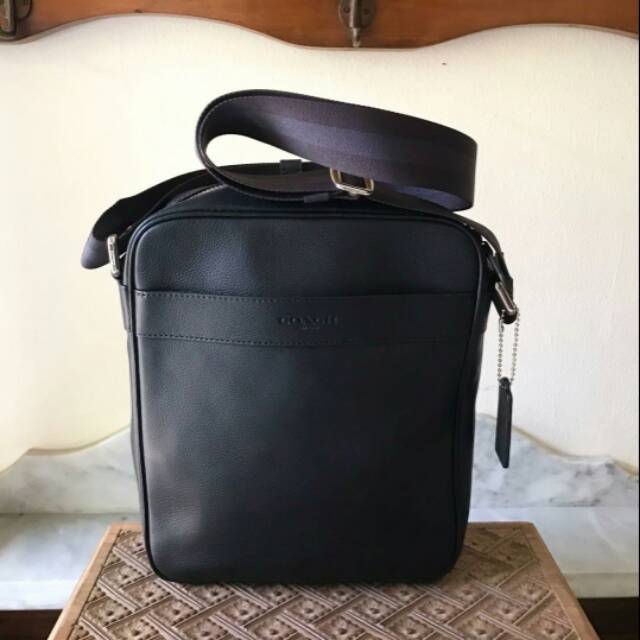 Tas selempang pria coach flight bag hitam original