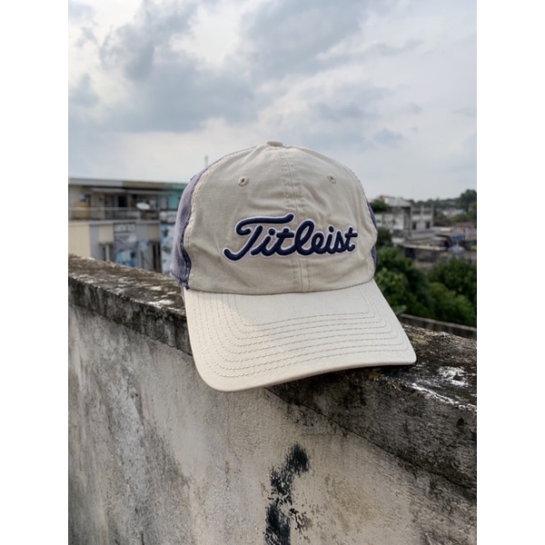 topi titleist second