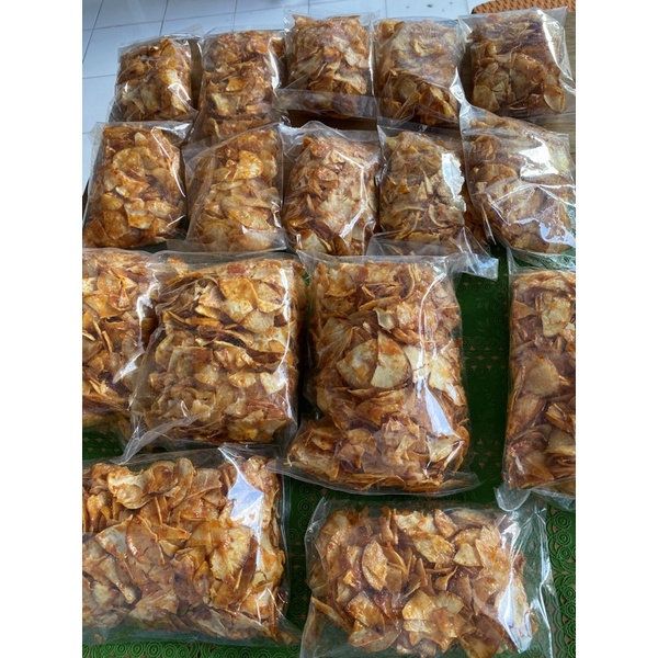 

kripik ubi pedas manis Heni 200gr