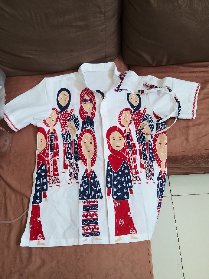 Blouse Pendek Wanita Batik Laweyan Solo Rombongan Bu Tedjo Putih