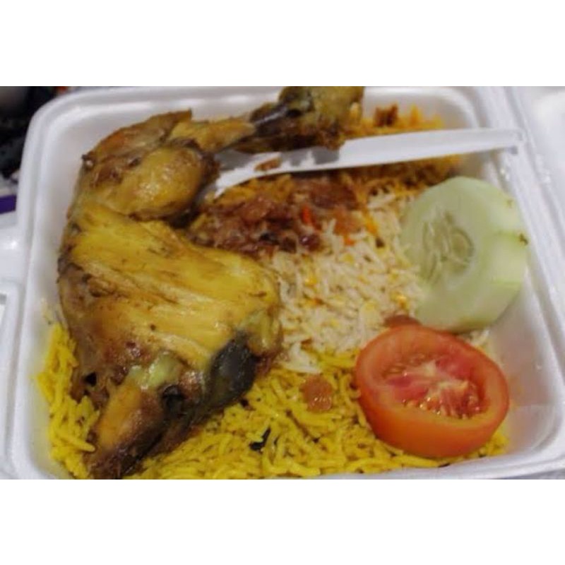 

Nasi kebuli nasi kabsah siap santap