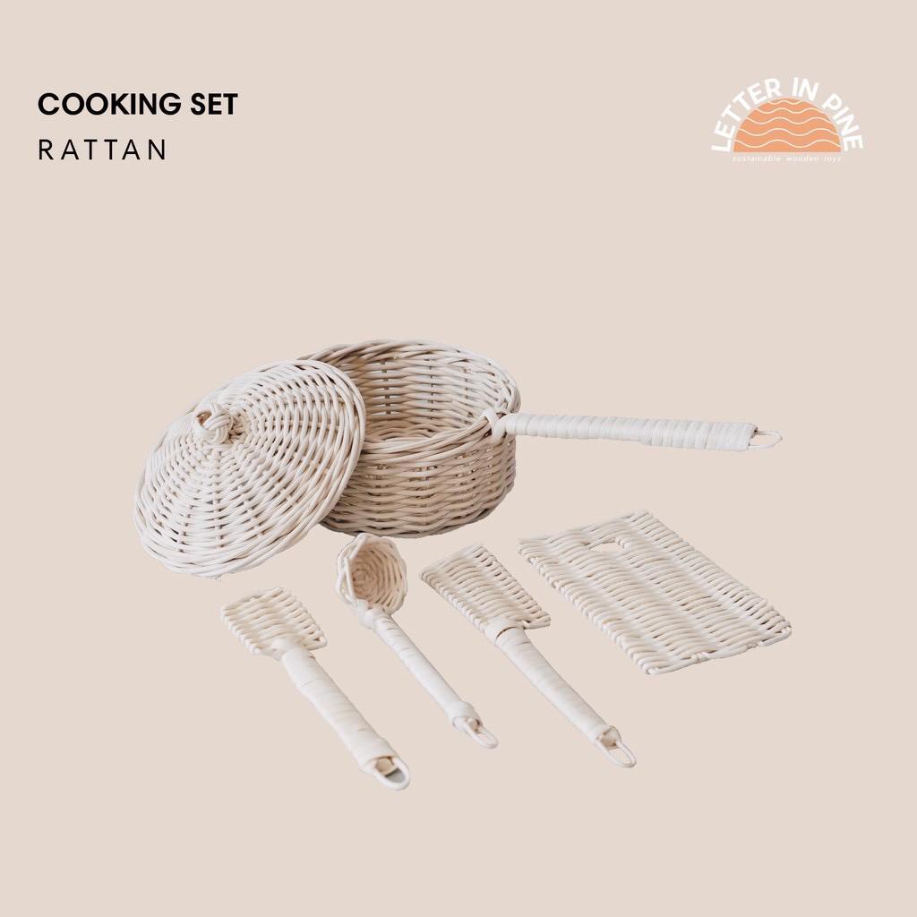 Letter in pine - Cooking Set