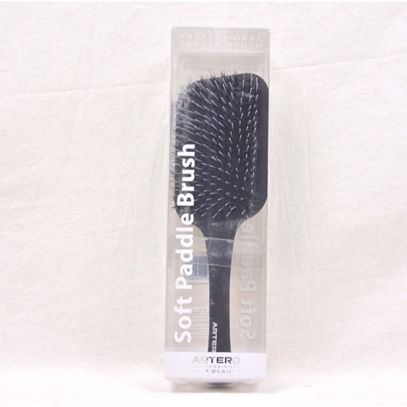 ARTERO SOFT PADDLE BRUSH (boar bristle) , sisir pengurai bulu yang memberikan efek kembang terurai