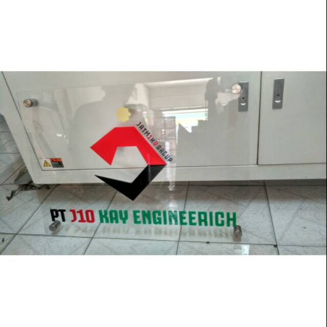 

Papan Nama
