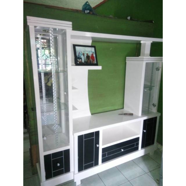 Lemari TV// Bupet TV