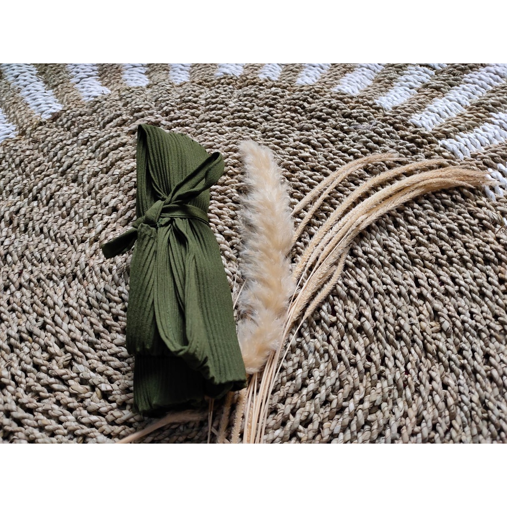 PASHMINA FULL PLISKET ZIPPER RESLETING/ PASHMINA ZIPPER RESLETING DIAMOND BY IZZA-HIJAU ARMY