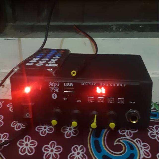 (COD) power amplifier mini 12v + mic....<DC>