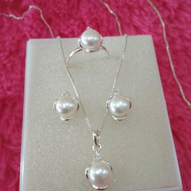 Set Perhiasan Perak Mutiara Lombok