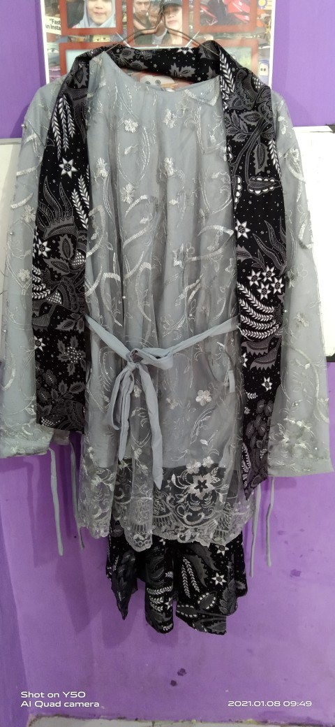 Ada Anak - Shopashop Solo Batik Kebaya Couple Carisa Selendang Brukat Tille Mutiara