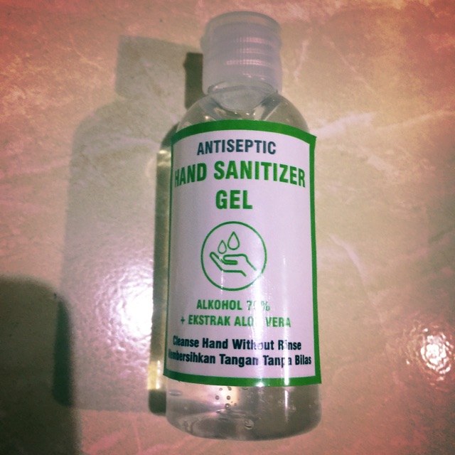 Antiseptic hand sanitizer gel alkohol 70%-langsung pakai