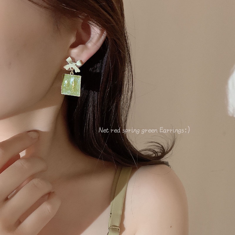 Anting stud Desain Hutan Hijau Untuk Wanita