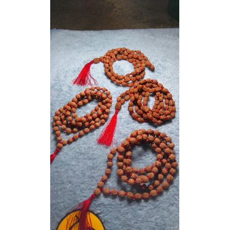 JAPAMALA JENITRI RUDRAKSHA MUKHI 5 LILIT MERAH ISI 108 BUTIR