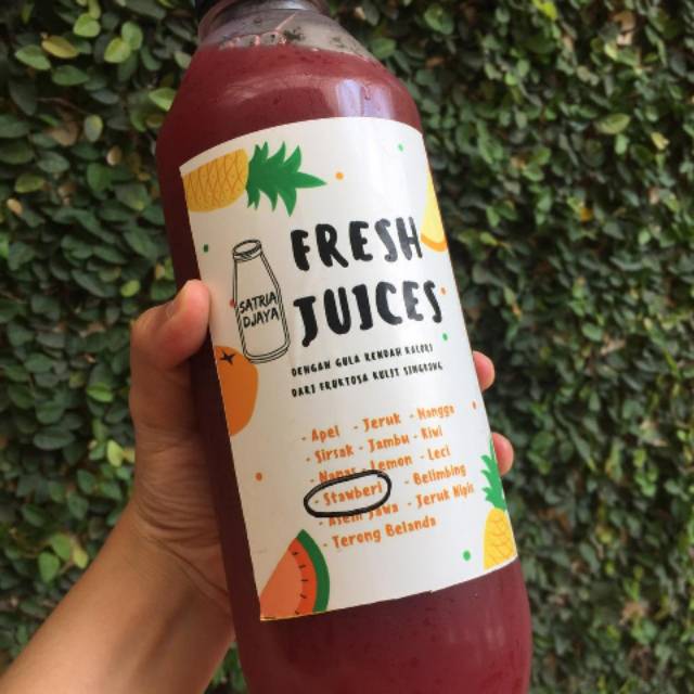 

FRESH JUICE DENGAN GULA FRUKTOSA KULIT SINGKONG