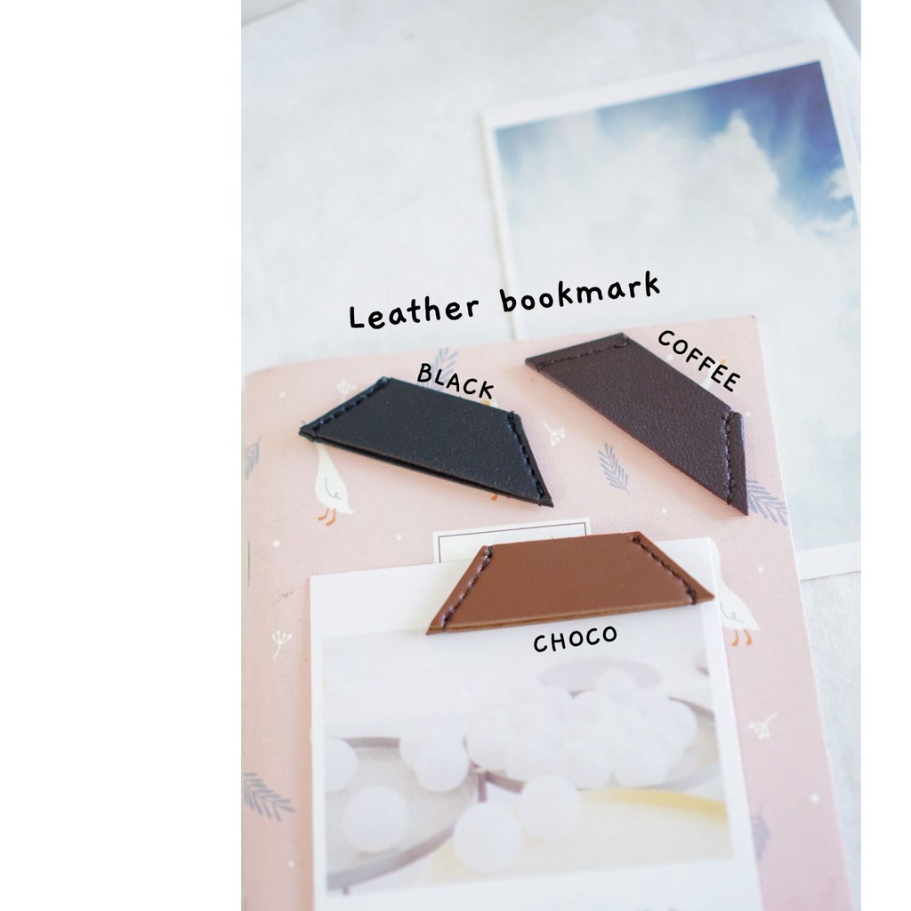 

PEMBATAS BUKU KULIT BOOKMARK CORNER UNIK LUCU KEREN KERTAS LEATHER BOOK MARK