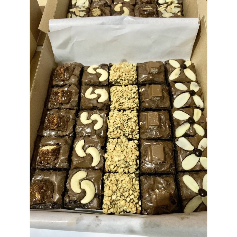 

Brownies Fudgy/ Fudgy Sliced/ Brownies Sekat Panggang Dapoer Bunda Ais