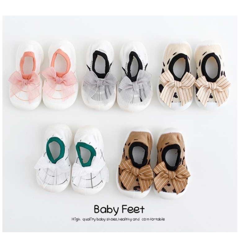 Playdate Sepatu Bayi Prewalker Perempuan Kaos Kaki Anak Bayi Balita Alas Karet Skider Shoes Import