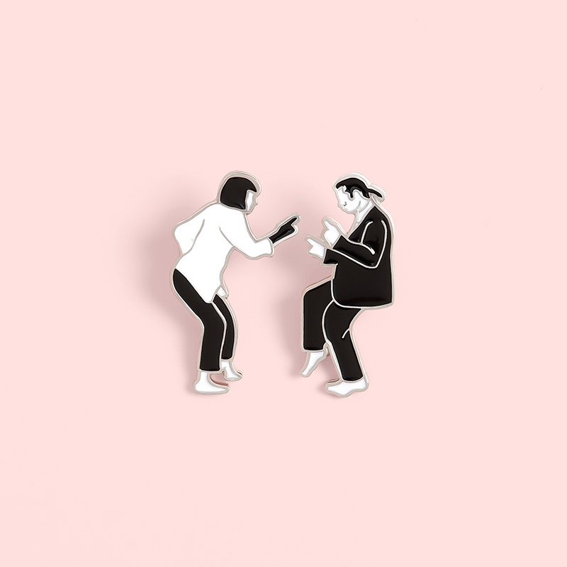 2pcs Bros Pin Enamel Desain Film Pulp Fiction Warna Hitam Putih