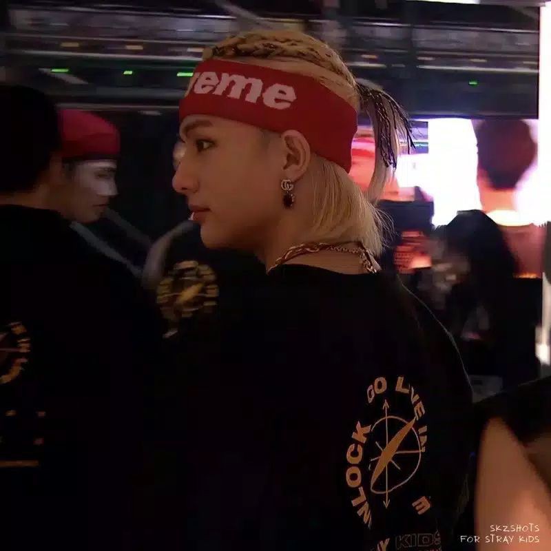 Kaos T-Shirt STRAY KIDS UNLOCK GO LIVE