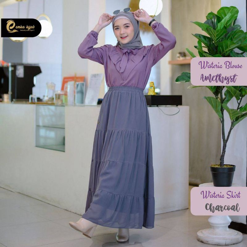 Wisteria Blouse & Skirt by Emka Hijab