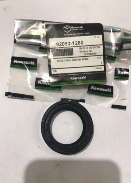 Seal Shock Depan Kawasaki D Tracker USD