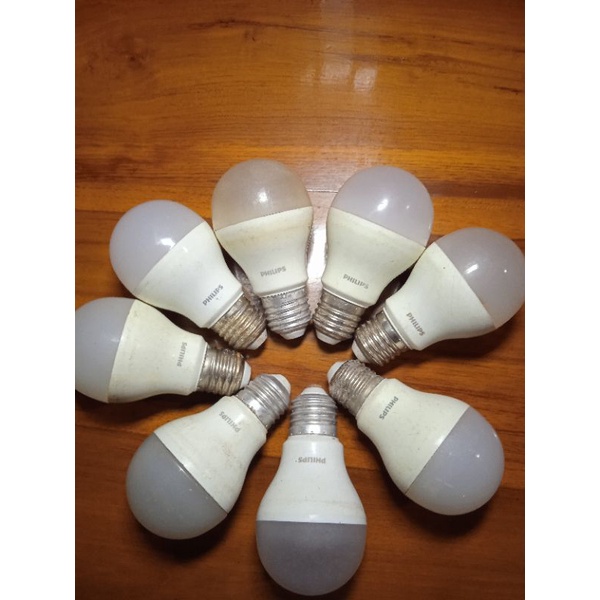 led off philips model bulat