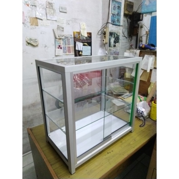 etalase kaca makanan / roti/ bakso promo