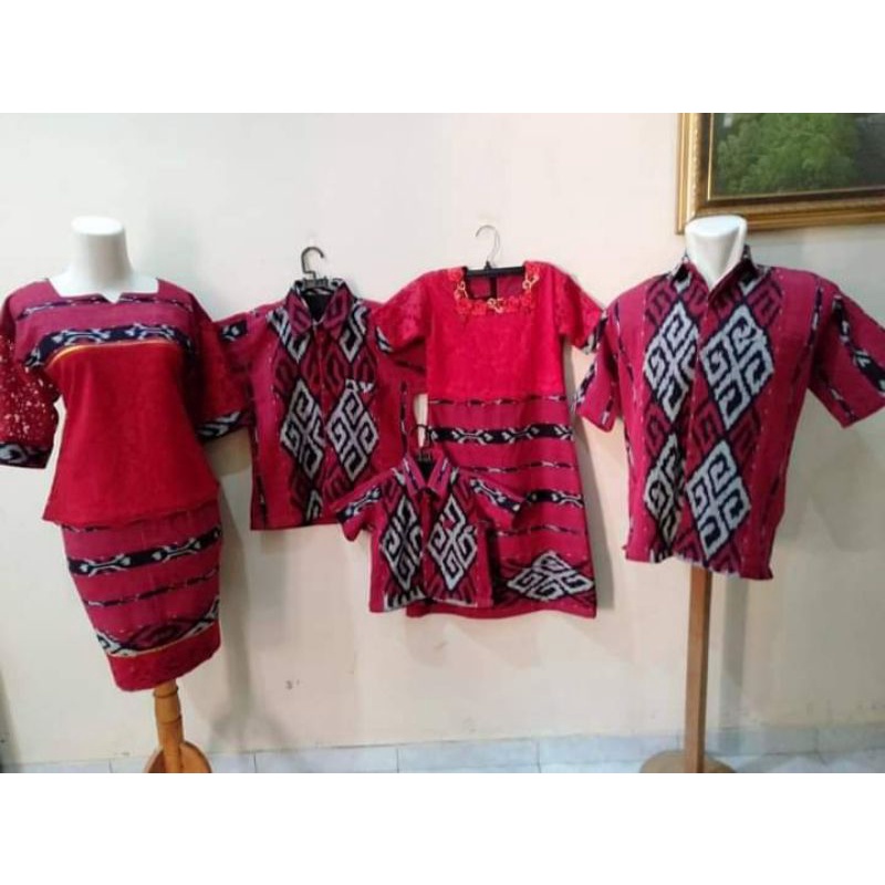 couple keluarga tenun Jepara