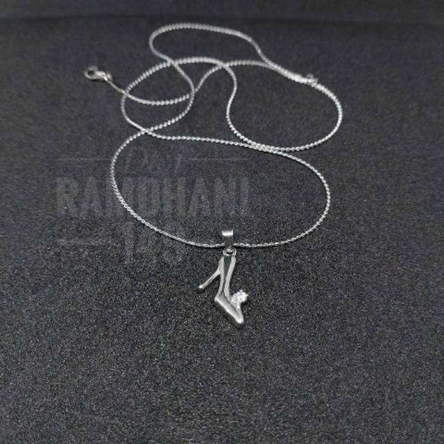 Kalung Titanium silver Liontin sepatu Anti karat selamanya
